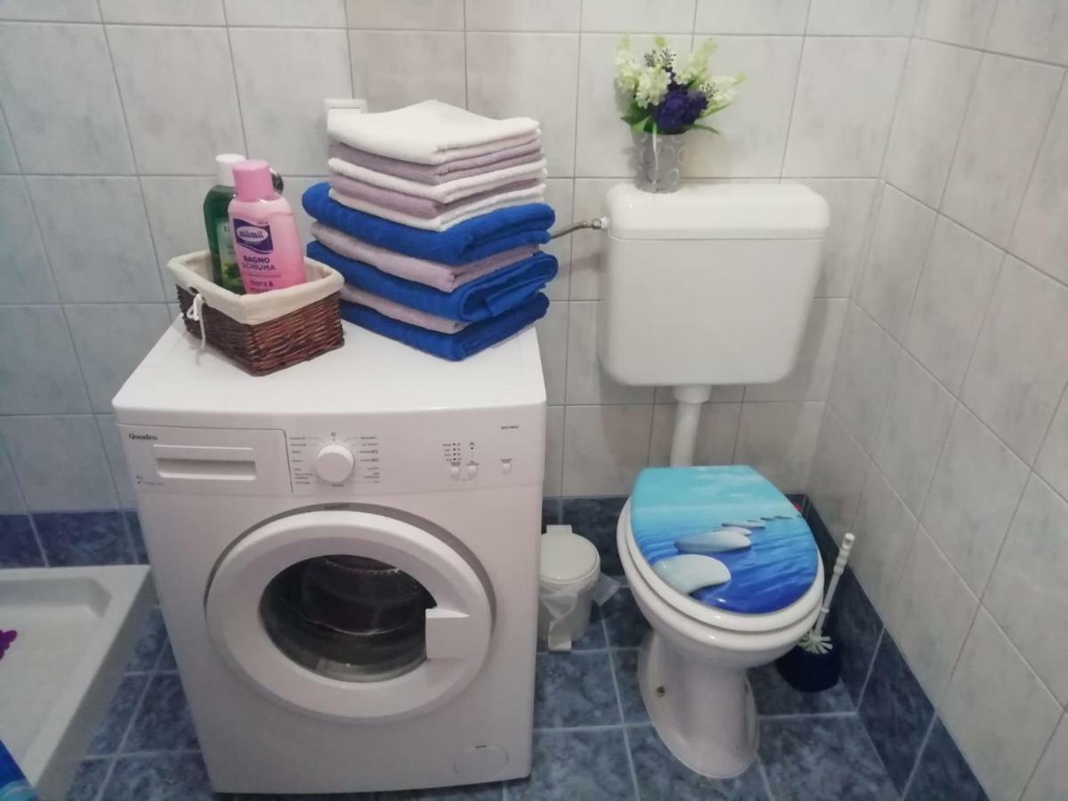 Bevanda Pola Esterno foto